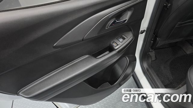 Chevrolet Korea Trailblazer 2023 — photo 15
