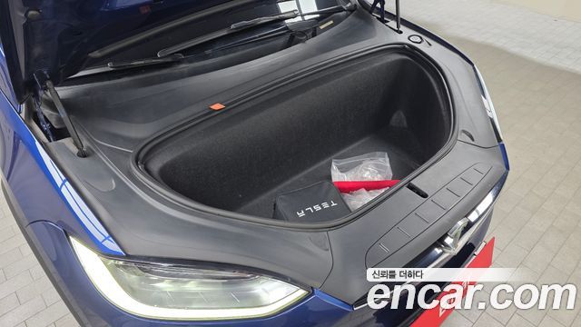 Tesla Model X 2019 — photo 6