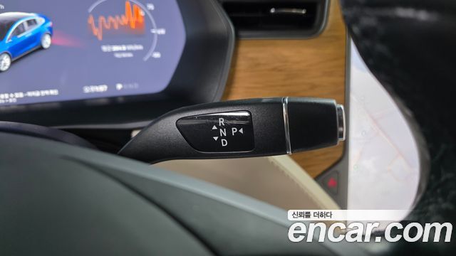Tesla Model X 2019 — photo 9