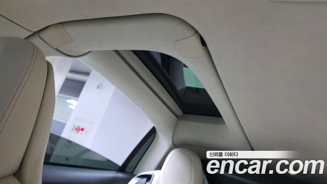 Tesla Model X 2019 — photo 16
