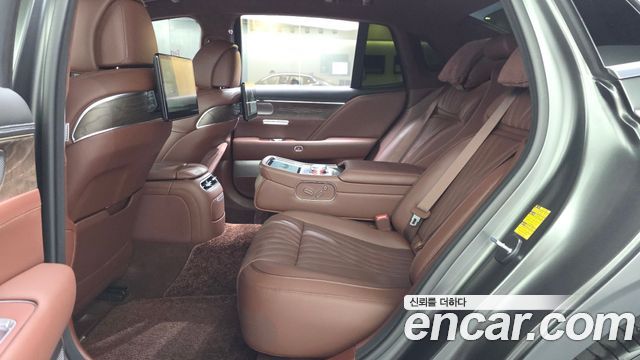 Genesis G90 2023 — photo 17