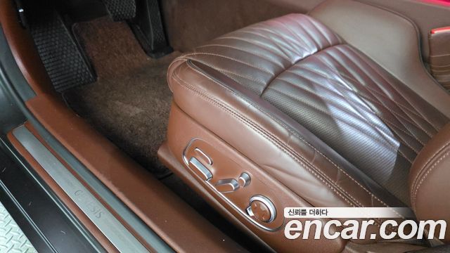 Genesis G90 2023 — photo 32