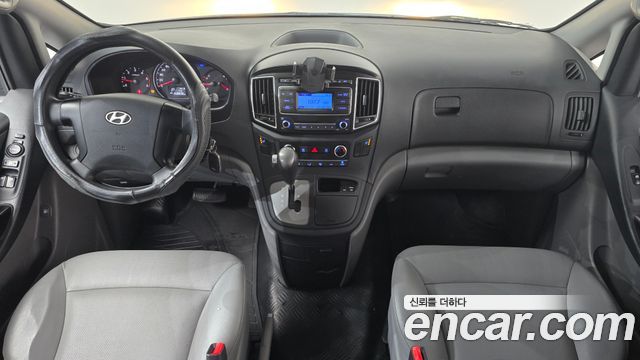 Hyundai Starex 2017 — photo 10
