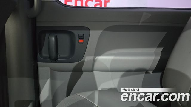 Hyundai Starex 2017 — photo 15