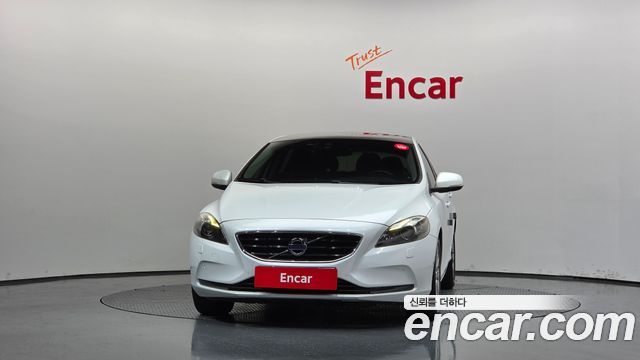 Volvo V40 2016 — photo 3