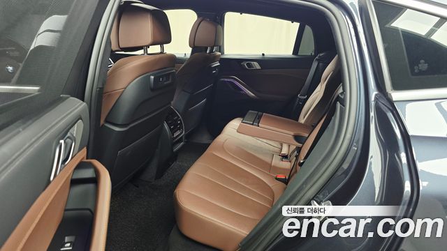 BMW X6 2021 — photo 18