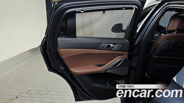 BMW X6 2021 — photo 15