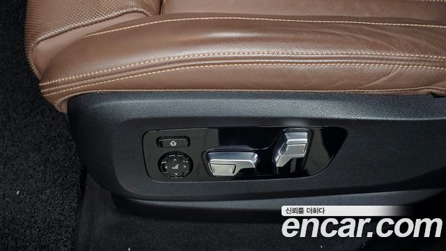 BMW X6 2021 — photo 35
