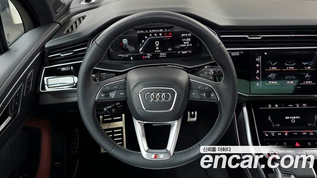 Audi SQ7 2026 — photo 20
