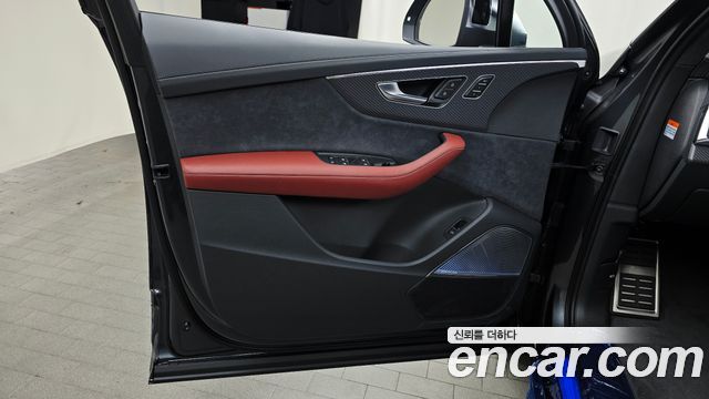 Audi SQ7 2026 — photo 14