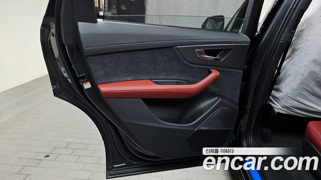 Audi SQ7 2026 — photo 15