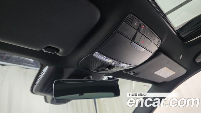 Mercedes-Benz E-Class 2023 — photo 26