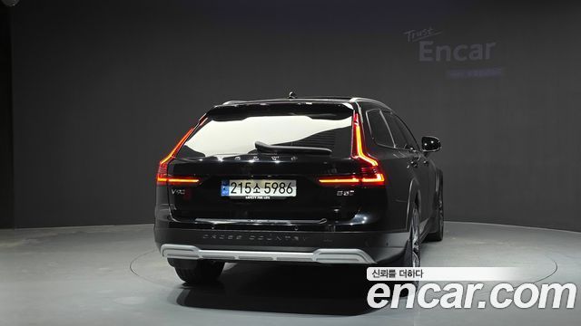 Volvo V90 2024 — photo 4