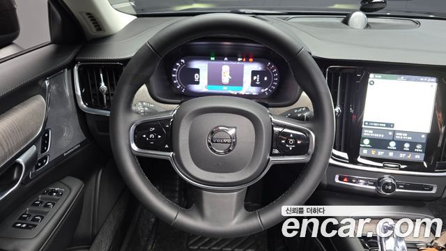 Volvo V90 2024 — photo 21