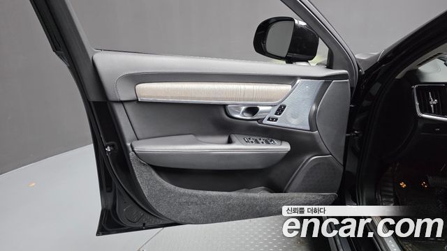 Volvo V90 2024 — photo 14