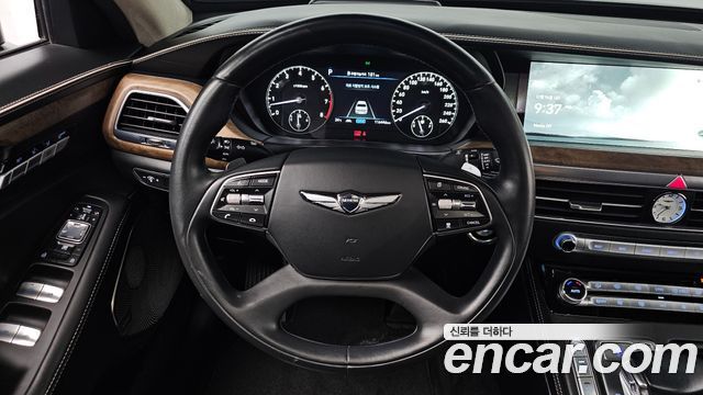Genesis G90 2019 — photo 19