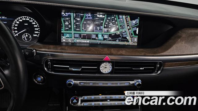 Genesis G90 2019 — photo 20