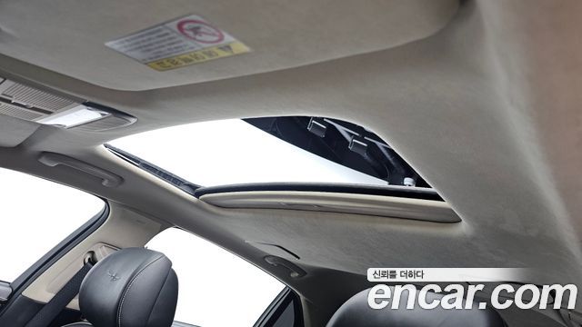 Genesis G90 2019 — photo 24