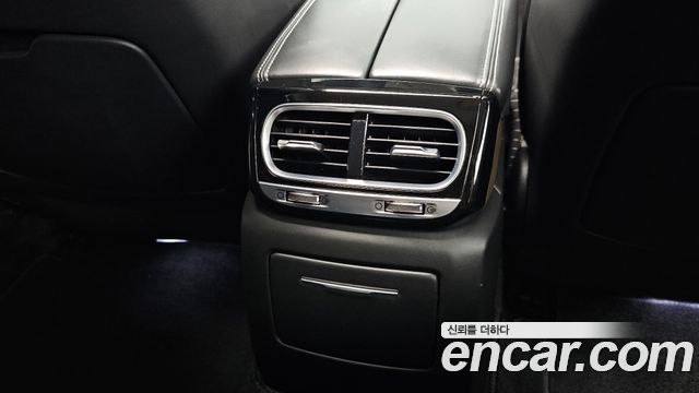 Genesis G90 2019 — photo 45