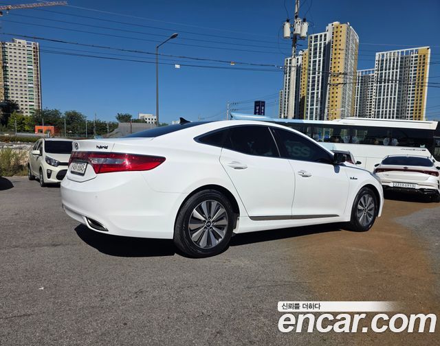 Hyundai Grandeur 2015 — photo 2