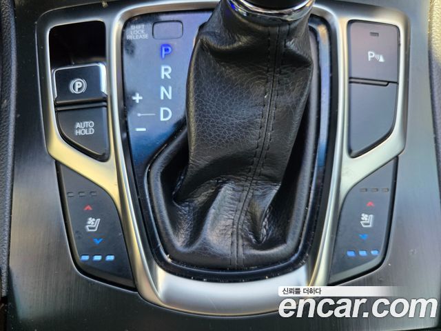 Hyundai Grandeur 2015 — photo 13