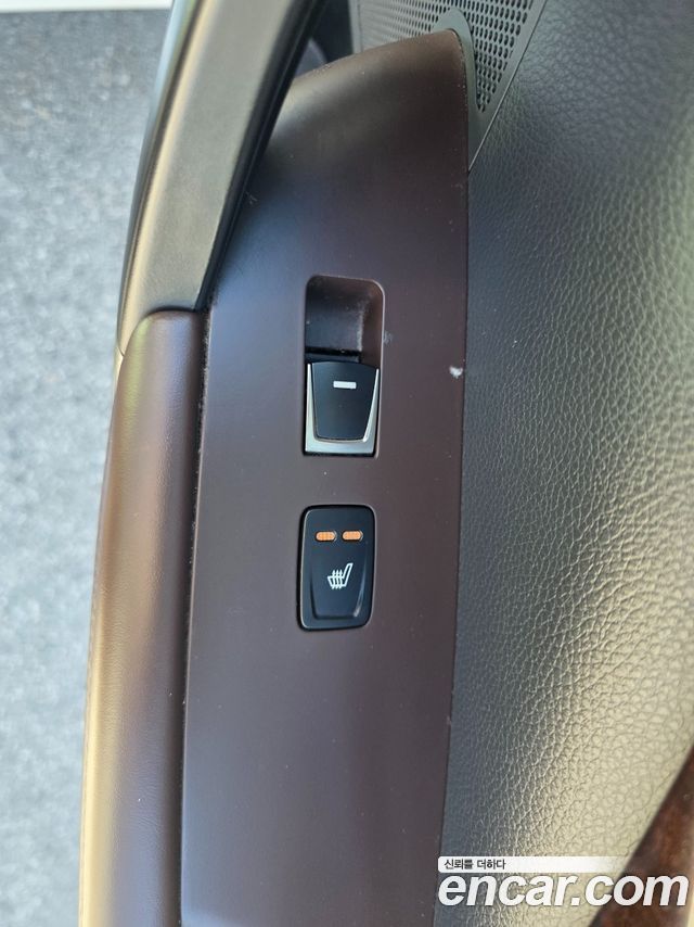 Hyundai Grandeur 2015 — photo 18