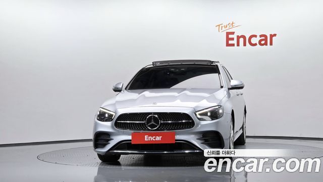 Mercedes-Benz E-Class 2022 — photo 3