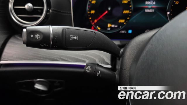Mercedes-Benz E-Class 2022 — photo 26