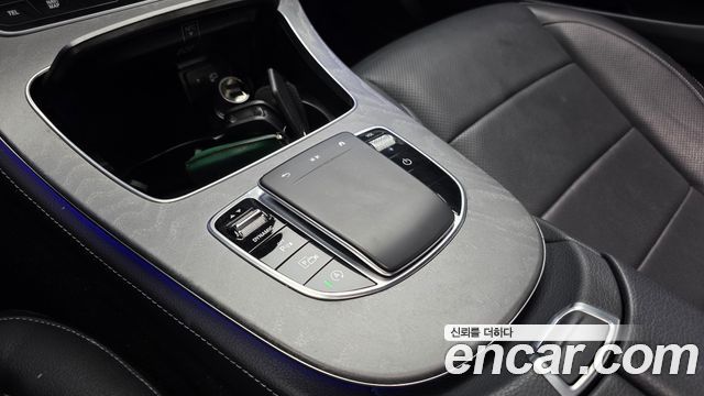 Mercedes-Benz E-Class 2022 — photo 29