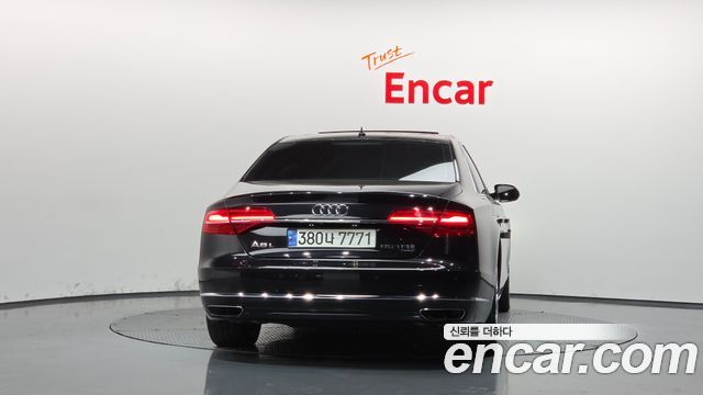 Audi A8 2015 — photo 4