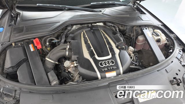 Audi A8 2015 — photo 6