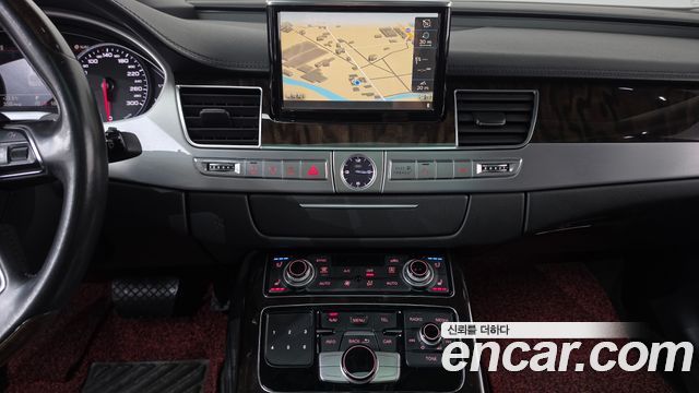 Audi A8 2015 — photo 13