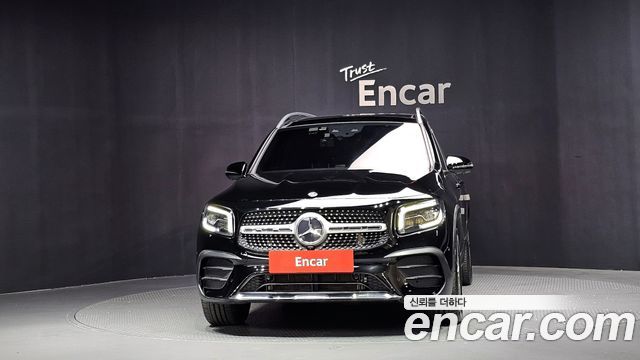 Mercedes-Benz GLB-Class 2021 — photo 3