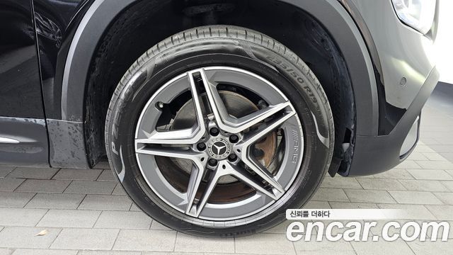 Mercedes-Benz GLB-Class 2021 — photo 7