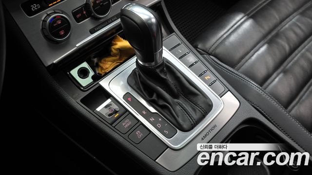 Volkswagen CC 2013 — photo 12