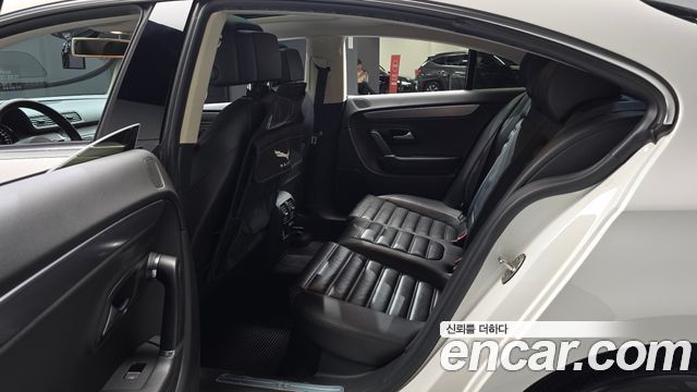 Volkswagen CC 2013 — photo 17