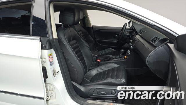 Volkswagen CC 2013 — photo 16