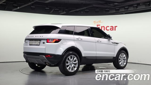 Land Rover Range Rover Evoque 2017 — photo 2