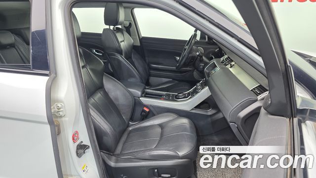 Land Rover Range Rover Evoque 2017 — photo 11
