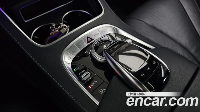 Mercedes-Benz S-Class 2019 — photo 16