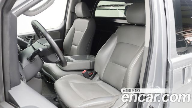 Hyundai Starex 2021 — photo 8