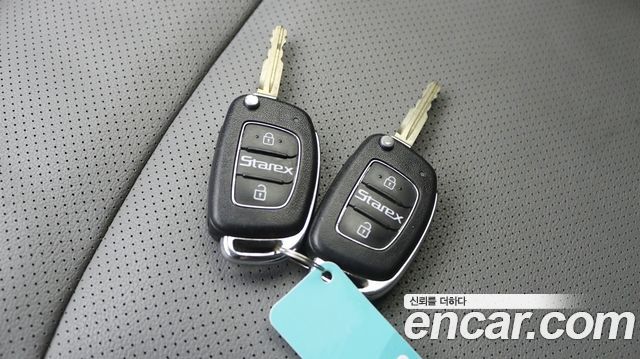 Hyundai Starex 2021 — photo 10