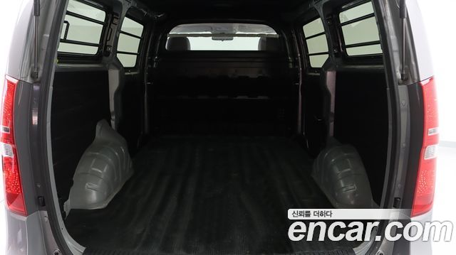 Hyundai Starex 2021 — photo 13