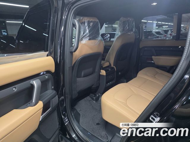 Land Rover Defender 2026 — photo 6