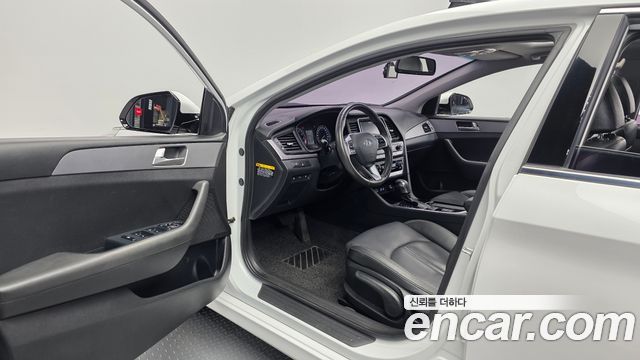 Hyundai Sonata 2019 — photo 13