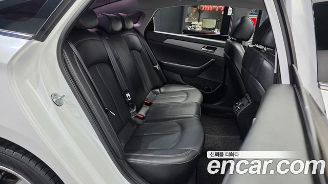 Hyundai Sonata 2019 — photo 18