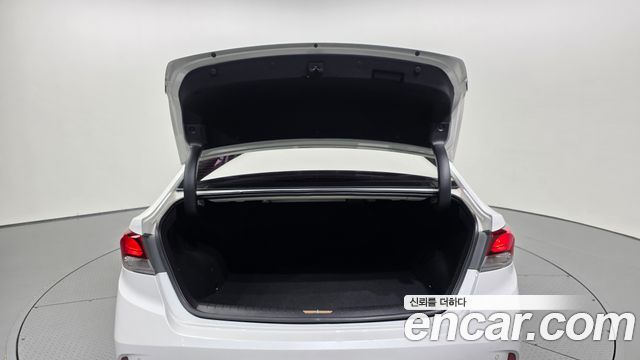 Hyundai Sonata 2019 — photo 26