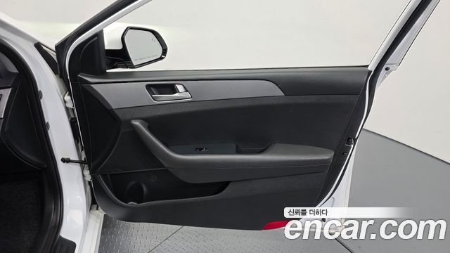 Hyundai Sonata 2019 — photo 14