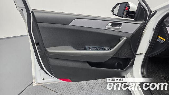 Hyundai Sonata 2019 — photo 15