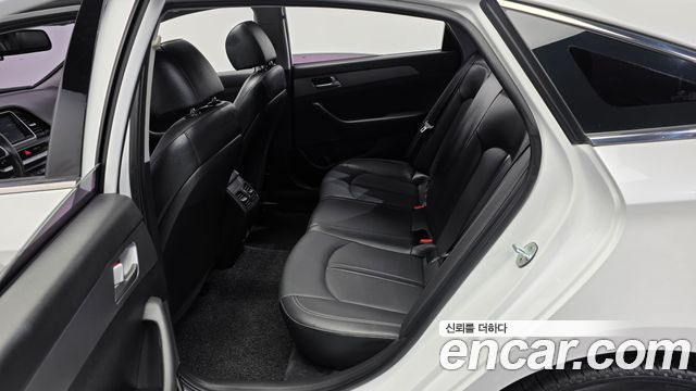 Hyundai Sonata 2019 — photo 16